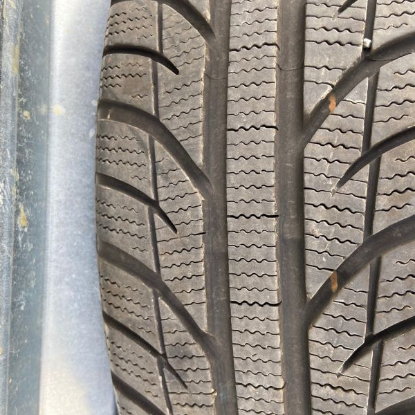 
            175/65R15 Toyo SNOWPROX S943
    

                        88
        
                    T
        
    
    Passenger car

