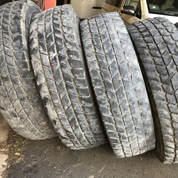 
            385/95R25 Michelin X Crane
    

                        xxx
        
        
    
    aufblasbar

