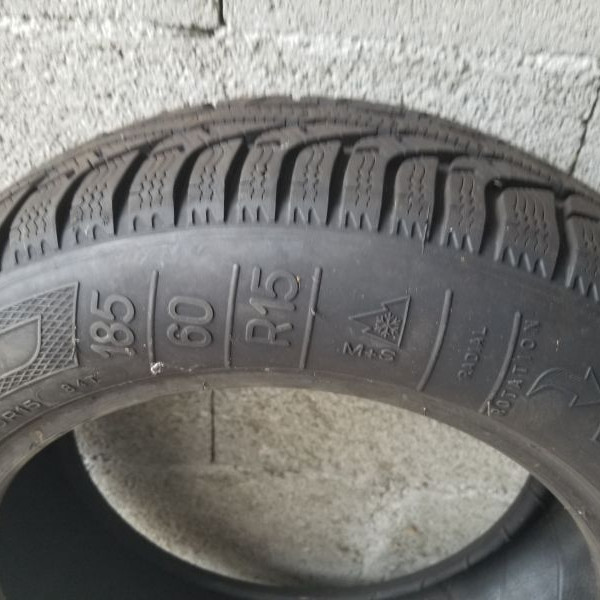 185/60R15 Kleber
Autovettura