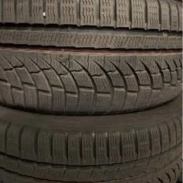 
            225/45R19 Nokian 
    

                        96
        
                    V
        
    
    4x4 SUV

