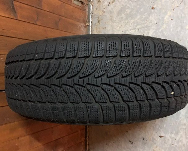 
            235/65R17 Bridgestone Blizzak
    

                        104
        
                    H
        
    
    Vehículo de pasajeros

