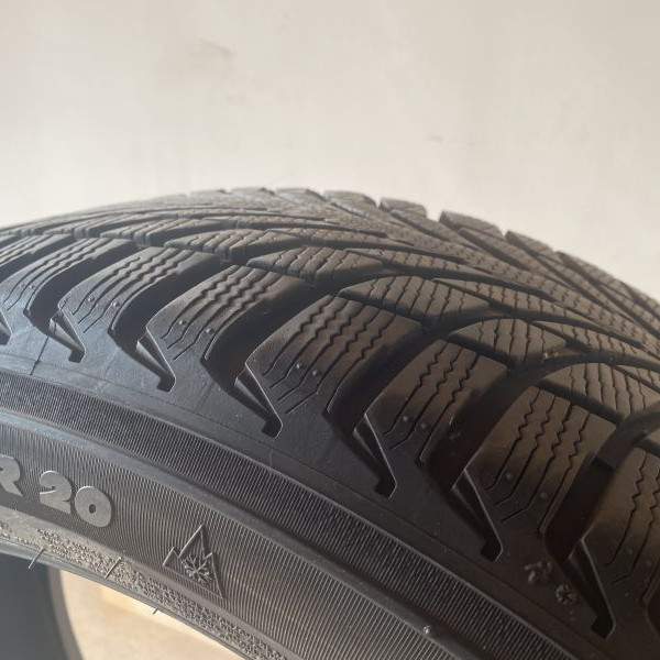 
            255/45R20 Michelin Latitude alpin
    

                        101
        
                    V
        
    
    Легковой автомобиль

