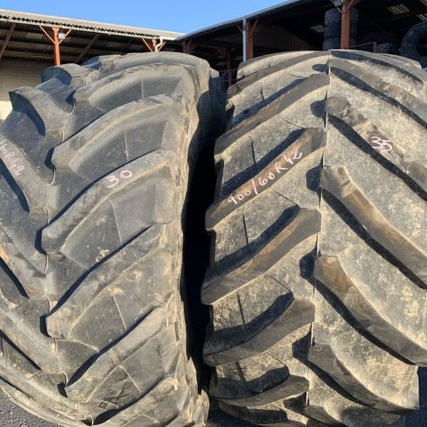 
            900/60R42 Trelleborg TM1000 (rep)
    

            
        
    
    Rueda de conducción

