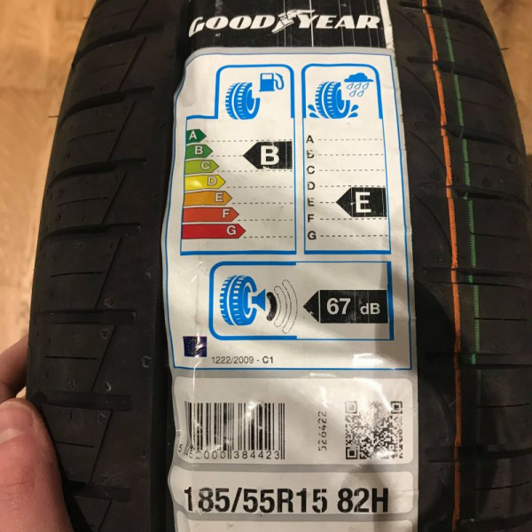 
            185/55R15 Goodyear EfficientGrip
    

                        82
        
                    H
        
    
    Personenauto

