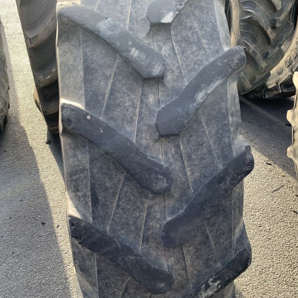 
            340/85R38 Pirelli Tm600. 13,6R38
    

            
        
    
    ड्राइविंग व्हील

