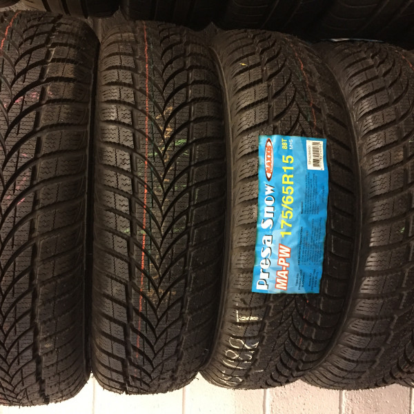 
            175/65R15 Maxxis 
    

                        88
        
                    T
        
    
    यात्री कार

