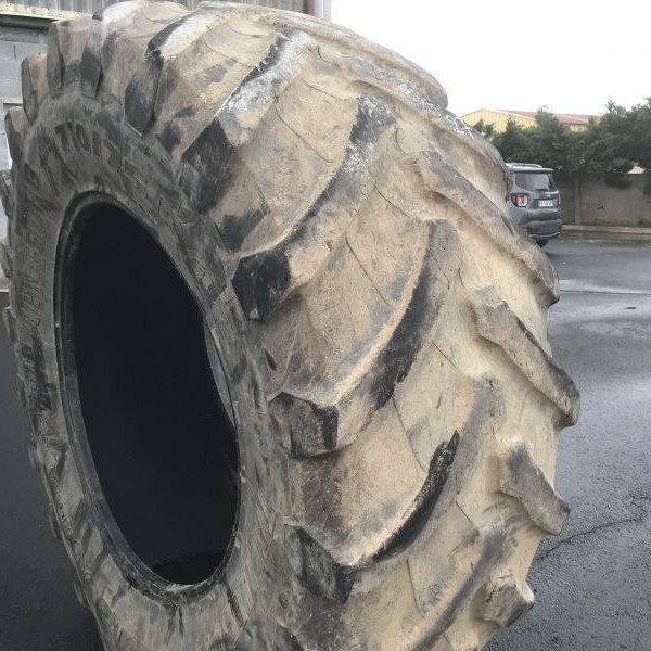 
            710/75R42 Trelleborg TM900
    

            
        
    
    Roue motrice

