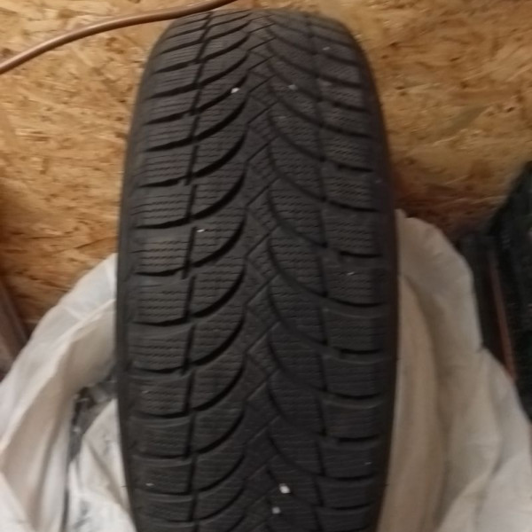 
            205/60R16 Nexen Bruno
    

                        92
        
                    H
        
    
    यात्री कार

