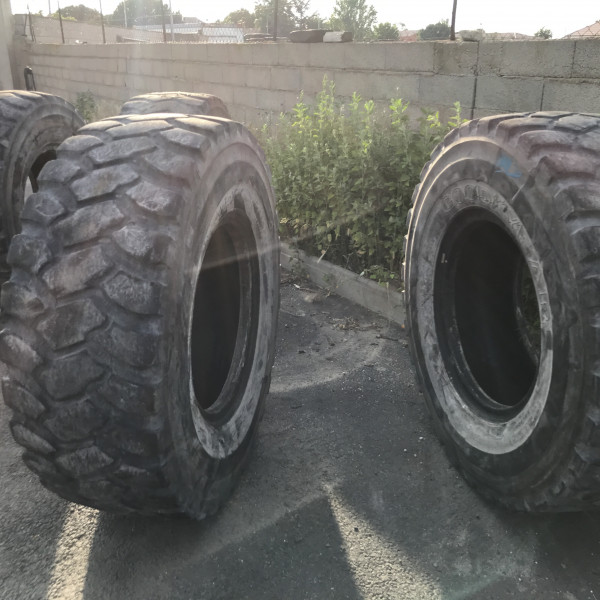 
            17.5R25 Goodyear RT-3B
    

                        x
        
        
    
    Gonflable

