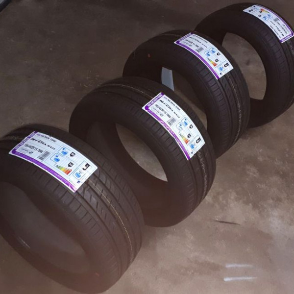 195/45R15 Nexen N Fera SU1
78
W
Autovettura