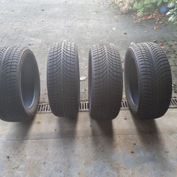 
            235/55R19 Michelin Goerrian Gilles
    

                        91
        
                    H
        
    
    Personenkraftwagen

