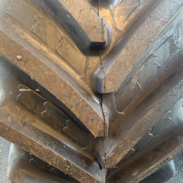 
            710/70R38 Bkt AGRIMAX VFLECTO « rep »
    

            
        
    
    Antriebsrad

