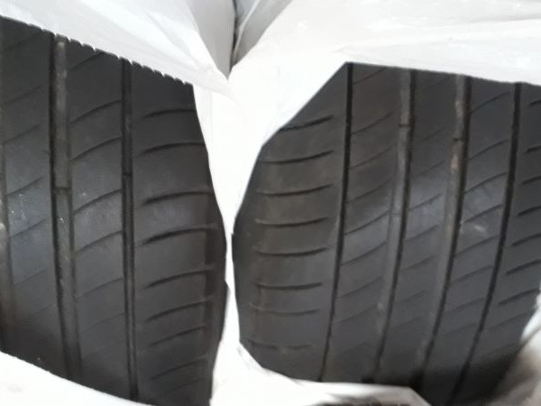 
            215/55R18 Michelin 215/55R18
    

            
        
    
    Vehículo de pasajeros

