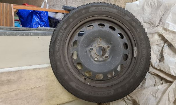 
            205/55R16 Michelin Alpin 5
    

            
        
    
    Personenauto

