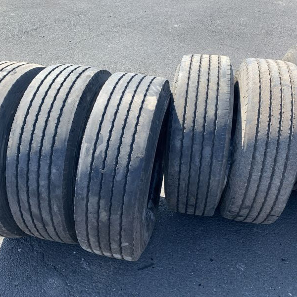 
            305/70R19.5 Michelin XZE+
    

                        147
        
                    M
        
    
    क्षेत्रीय

