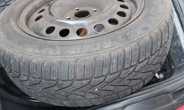 185/60R15 Divers
88
H
Autovettura