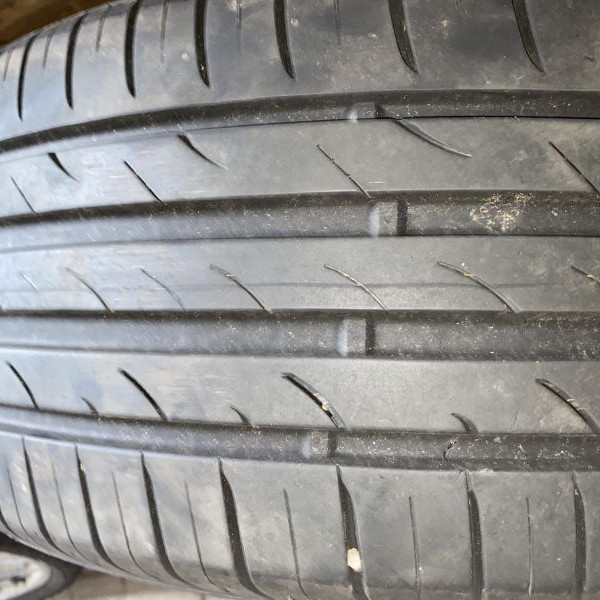 
            215/45R14 Nexen 
    

                        91
        
                    H
        
    
    यात्री कार

