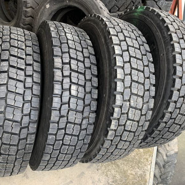 
            215/75R17.5 Bridgestone Bandag
    

                        126
        
                    L
        
    
    regionaal

