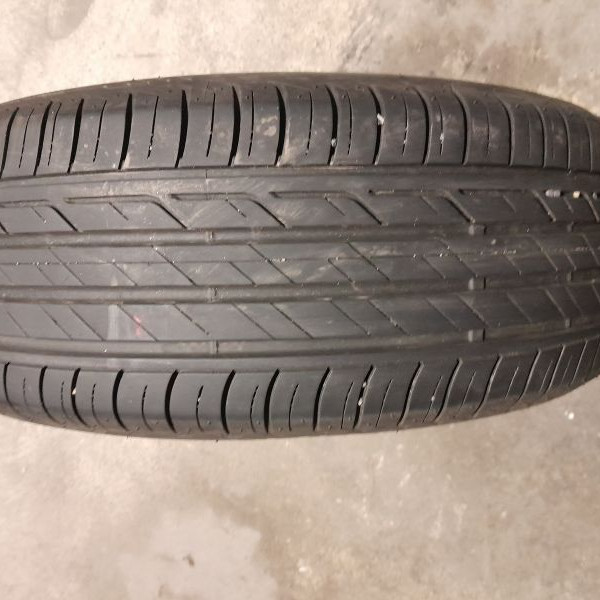 
            215/55R17 Fulda 
    

                        98
        
                    V
        
    
    यात्री कार

