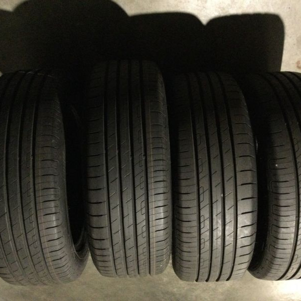 
            215/55R18 Goodyear 
    

                        95
        
                    H
        
    
    Masina de pasageri

