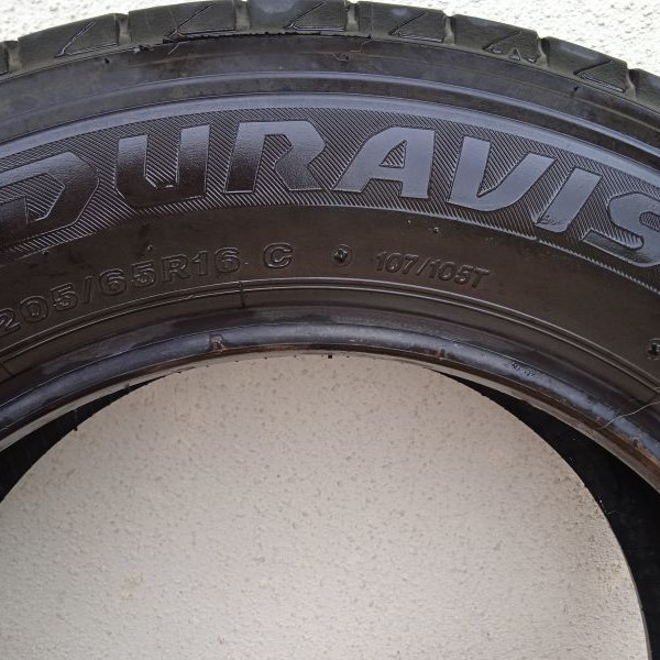 
            205/65R16 Bridgestone Duravis
    

                        107
        
                    T
        
    
    Camionnette - Utilitaire

