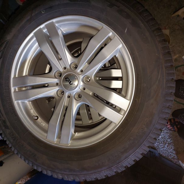 215/65R16 Toyo
Autovettura