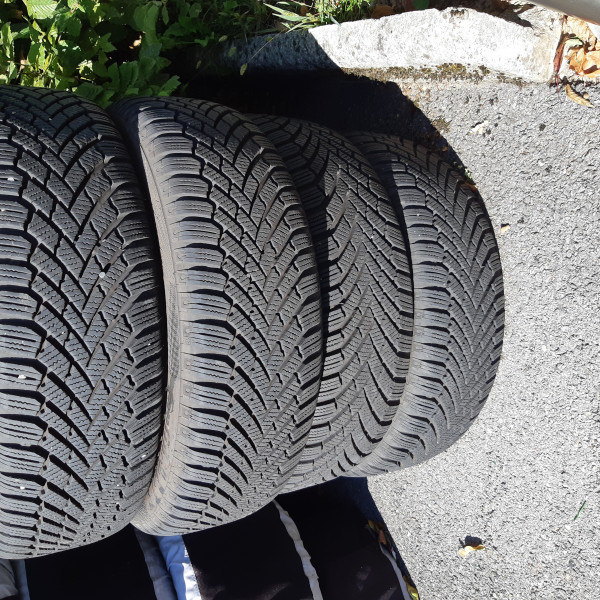 
            185/60R15 Continental Winter Contact TS 860
    

                        88
        
                    T
        
    
    Samochód osobowy

