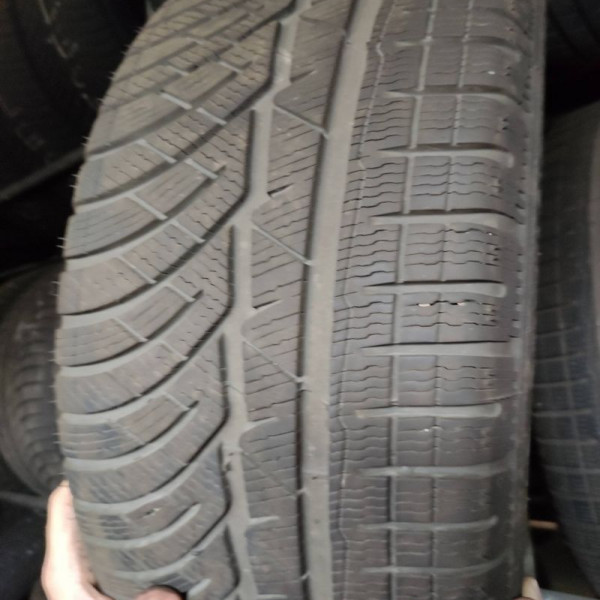 
            245/40R17 Michelin Alpin A4
    

                        91
        
                    H
        
    
    Personenauto

