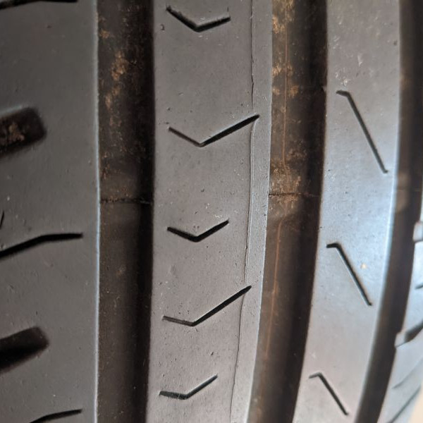 
            195/65R15 Falken 
    

                        91
        
                    T
        
    
    Vehículo de pasajeros

