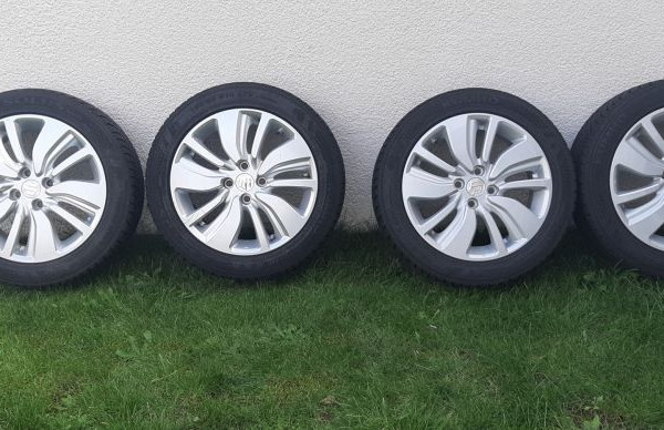 
            185/55R16 Kumho Solus HA31
    

                        87
        
                    V
        
    
    Koło samochodowe

