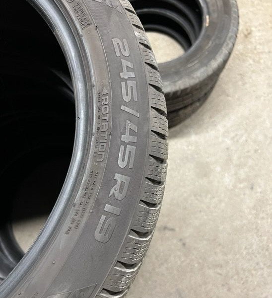 
            245/45R19 Nokian 
    

                        91
        
                    H
        
    
    SUV 4x4

