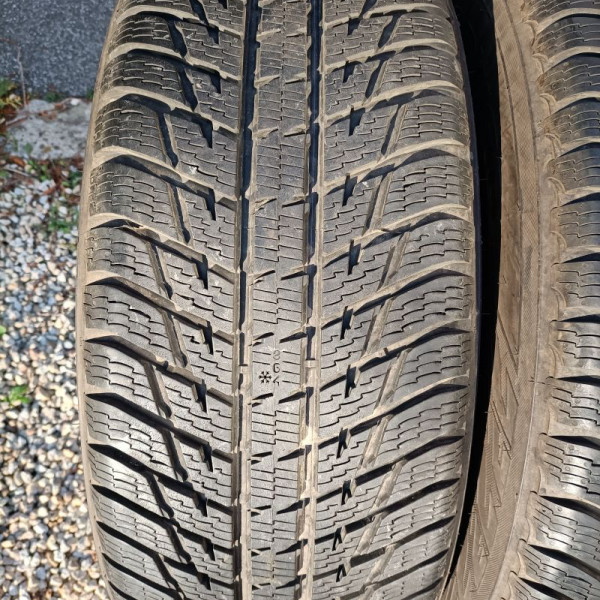 
            265/65R17 Nokian 
    

                        116
        
                    H
        
    
    4x4 SUV

