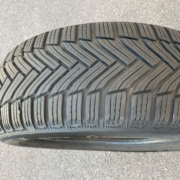 
            255/55R16 Michelin Alpin
    

                        91
        
                    T
        
    
    Autovettura

