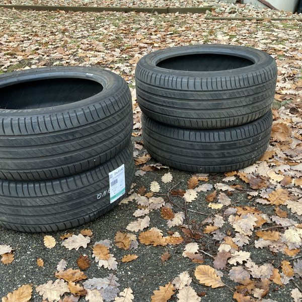 
            235/45R18 Michelin Primacy 4 XL
    

                        98
        
                    Y
        
    
    乘用车

