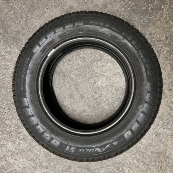 
            215/65R16 Michelin Michelin agilis 51
    

                        106
        
                    C
        
    
    Van - utilidad

