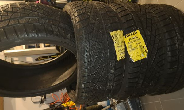 
            235/35R19 Pirelli P zéro winter
    

                        91
        
                    V
        
    
    Vehículo de pasajeros

