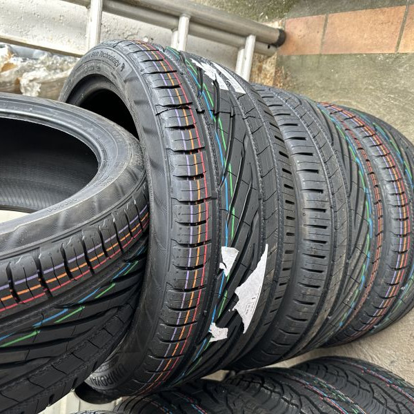 
            245/40R18 Uniroyal RainSport 5
    

                        97
        
                    Y
        
    
    Personenauto

