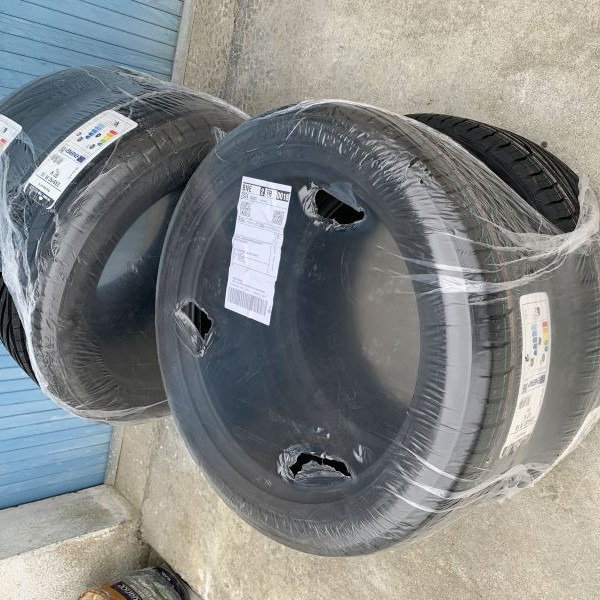 
            235/50R18 Uniroyal RainSport
    

                        97
        
                    V
        
    
    Vehículo de pasajeros

