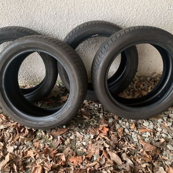 
            205/50R17 Bridgestone 
    

                        91
        
                    H
        
    
    Vehículo de pasajeros

