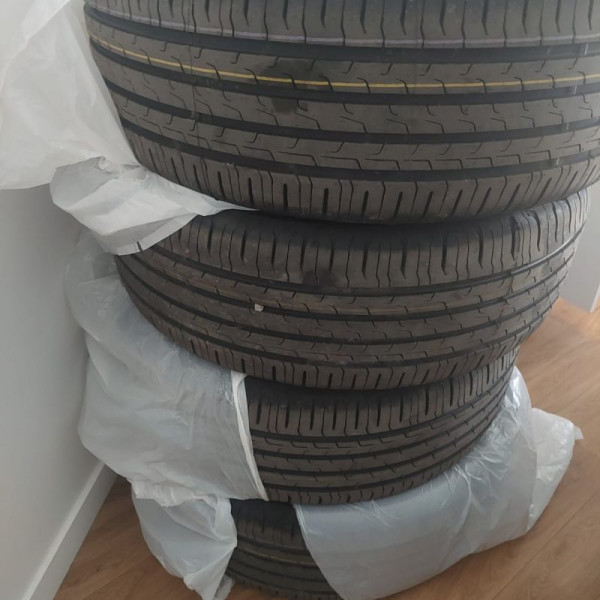 
            215/55R17 Continental 
    

                        94
        
                    V
        
    
    Samochód osobowy

