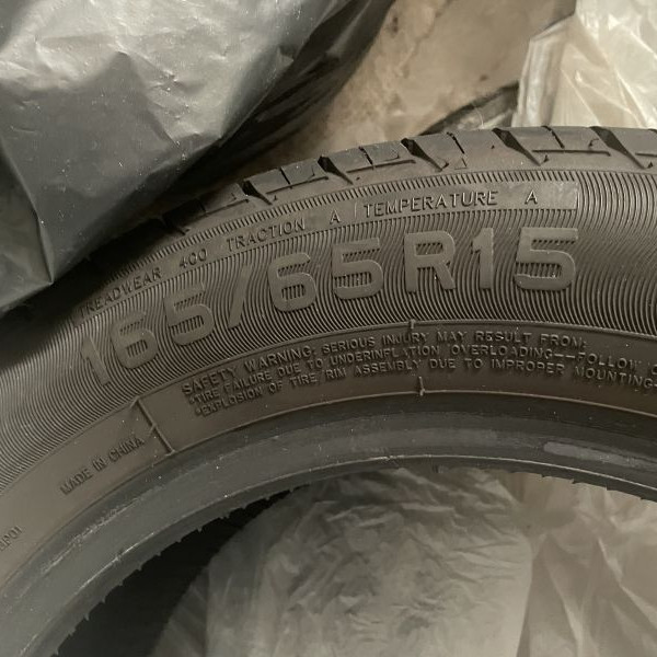 
            165/65R15 Divers 
    

                        84
        
                    H
        
    
    乘用车

