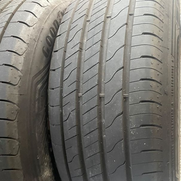 
            235/60R18 Goodyear EFFICIENT GRIP 2
    

                        107
        
                    V
        
    
    Passenger car

