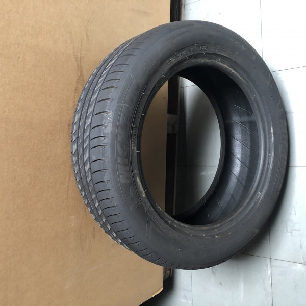 
            205/55R16 Michelin 
    

                        91
        
                    V
        
    
    यात्री कार

