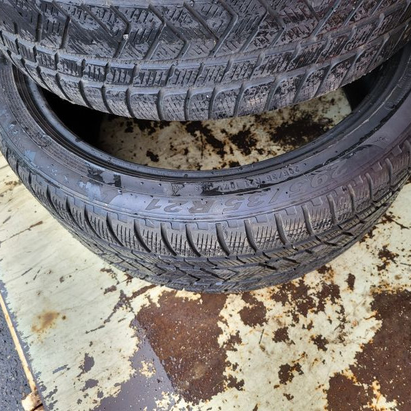 
            295/35R21 Pirelli 295/35/R21 Pirelli Scorpion
    

                        91
        
                    H
        
    
    Внедорожник 4x4

