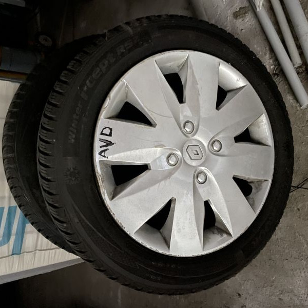 
            165/65R15 Hankook Winter icept RS2
    

                        81
        
                    T
        
    
    Autovettura

