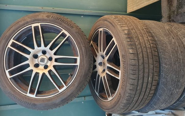 
            205/50R17 Hankook VENTUS Prime 4
    

                        93
        
                    W
        
    
    Автомобильное колесо

