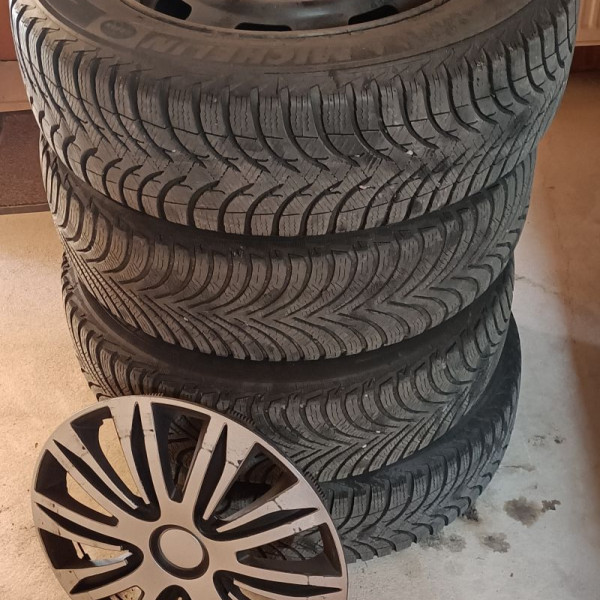 185/65R15 Michelin
91
H
Autovettura