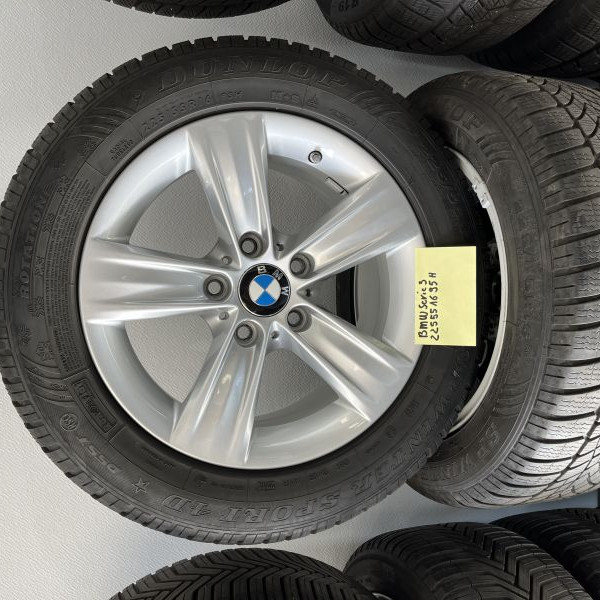 
            225/55R16 Dunlop 
    

                        95
        
                    H
        
    
    車輪

