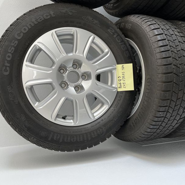 
            215/65R16 Continental 
    

                        98
        
                    H
        
    
    Roue de voiture

