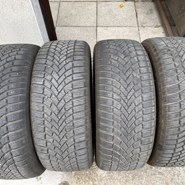 
            225/50R18 Bridgestone Blizzak
    

                        99
        
                    H
        
    
    SUV 4x4

